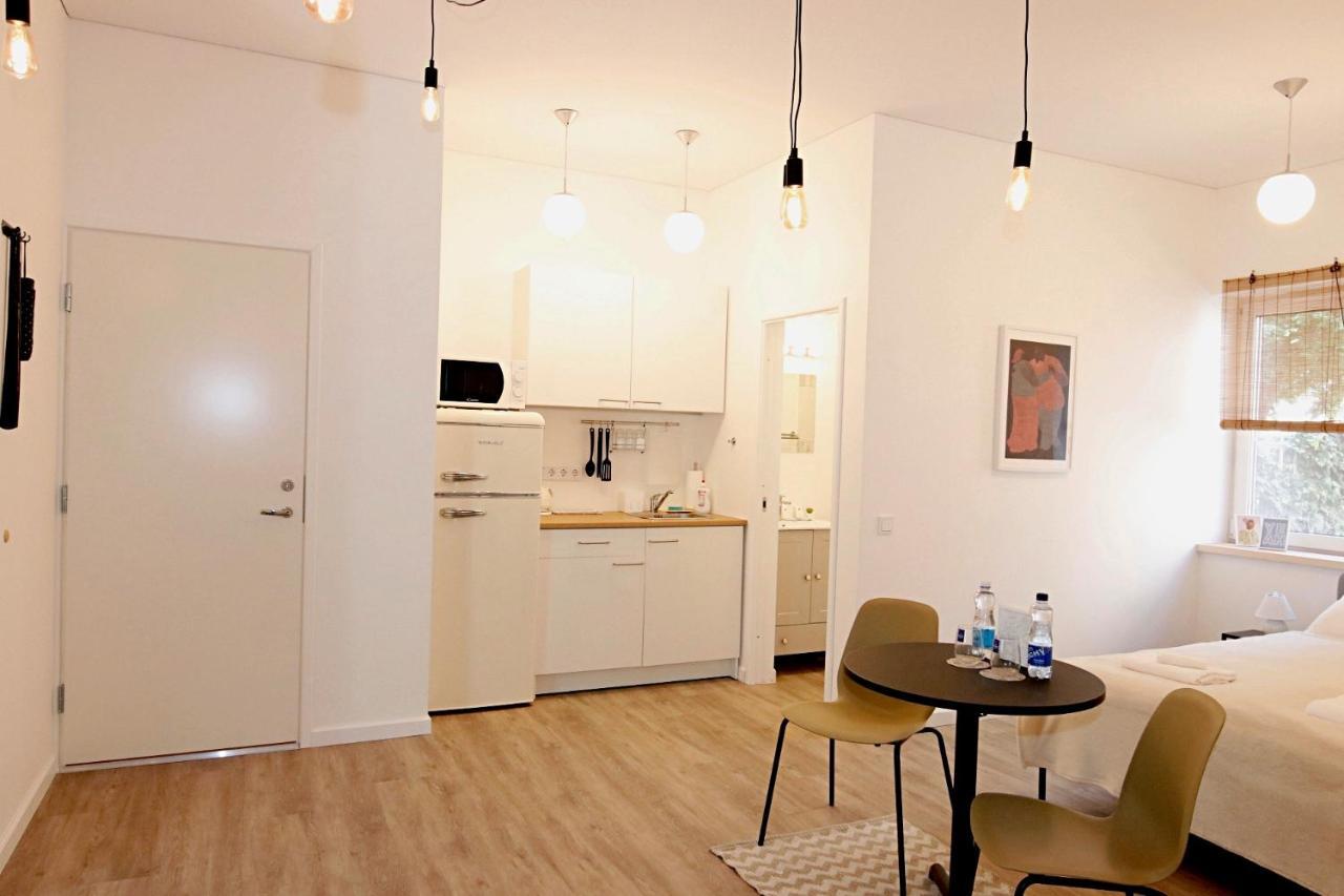 Minimalist Studio Old Town Apartments By Hostlovers Kaunas Exterior photo